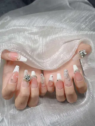 ネイル Lee Nailsのネイルデザイン