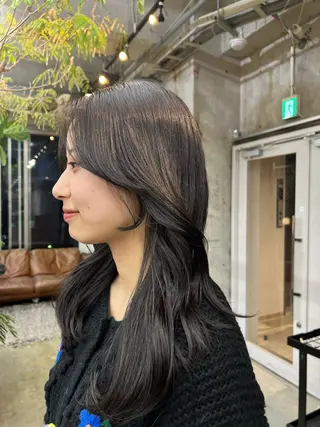 ロング カラー era所属・azumi/ボブ/暖 色/オリーブ/縮毛のヘアスタイル