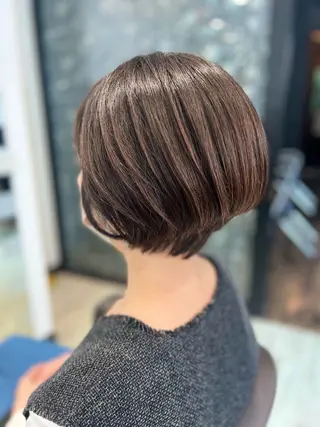 ショート カラー kataoka ryotaのヘアスタイル