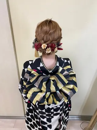 セミロング ライト写真場所属・タニモト ユイのヘアスタイル