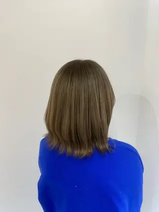 ミディアム カラー BUZZ 自由が丘所属・niimi rimuのヘアスタイル