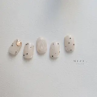 ネイル MIZE 店舗の眉毛・アイブロウイメージ