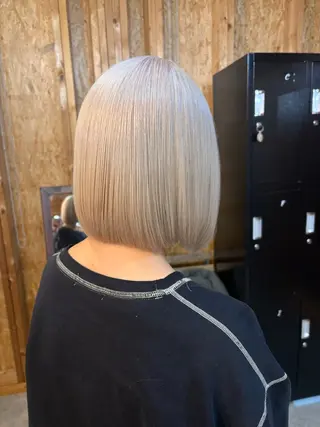 カラー まろみ暖色×ボブ ×chia🕯のヘアスタイル