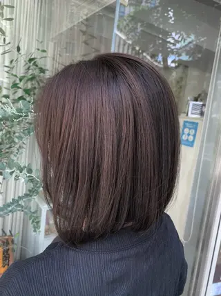 ミディアム カラー fio マナミのヘアスタイル