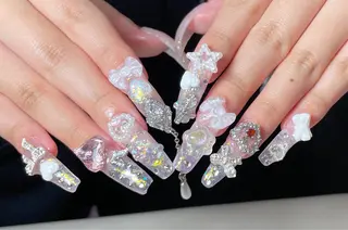 ネイル AngelChris ビューティーサロンのネイルデザイン