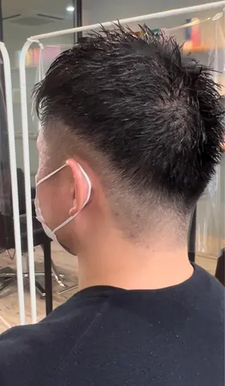 ショート カラー パーマ ヘアアレンジ メンズ キッズ ネイル マツエク・マツパ アイブロウ MODEK's西宮店 マネージャー神道有基のヘアスタイル