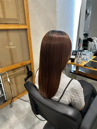 ロング JOS所属・上野/エフェクトブリ ーチ✂︎touiのヘアスタイル