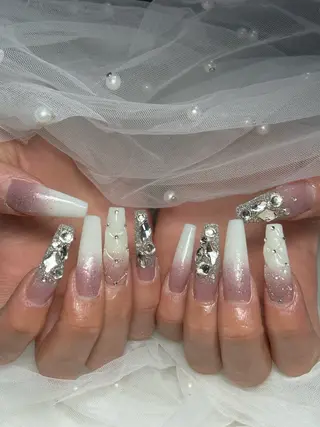 ネイル ✴︎ Delightのネイルデザイン