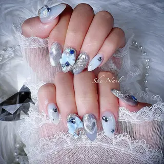ネイル She   Nail所属・ISA_ BELLAのネイルデザイン