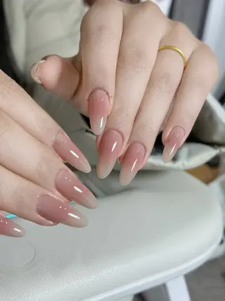 ネイル ネイルサロン&スクールRAFFINE所属・RAFFINE 高田馬場ネイルサロンのネイルデザイン