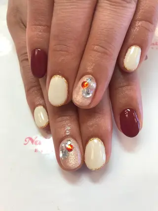 ネイル ネイルリボン 受付スタッフのネイルデザイン