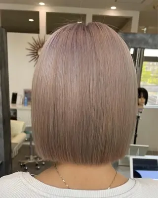 ミディアム Merlyosaka 早川未来のヘアスタイル