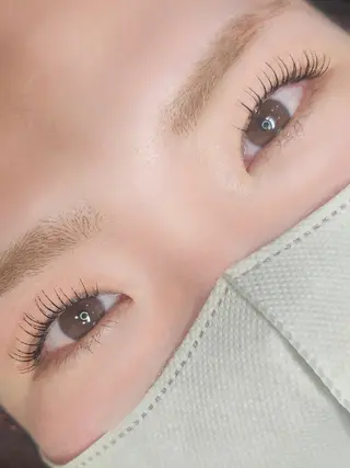 マツエク・マツパ Refoile所属・11/4open👏 Refoile🎉のマツエク・マツパデザイン