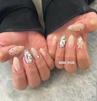 ネイル RIRU NAIL .のネイルデザイン