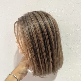 ミディアム カラー ヘアアレンジ Zina渋谷エリア マネージャShionのヘアスタイル