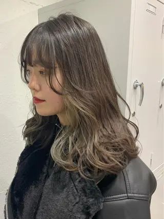 ミディアム カラー ヘアアレンジ SALOWIN原宿ash店所属・憧れの艶ハイトーンへ 🌙サイダサキのヘアスタイル