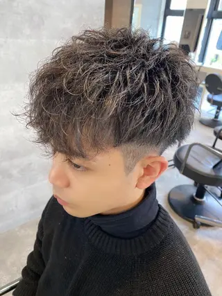 セミロング パーマ メンズ Bleachi 大宮West所属・鈴木拓也 メンズカットのヘアスタイル