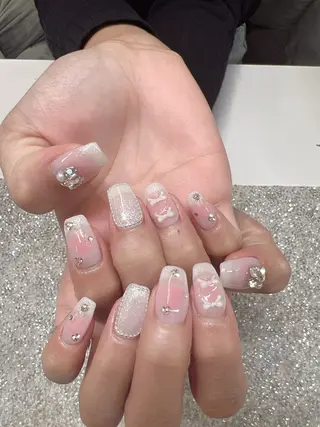 ネイル Guarendo錦糸町店所属・ガレンドウ 白澤 愛子のネイルデザイン