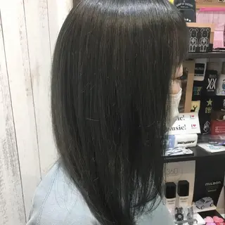 セミロング カラー embrace エンブレイスのヘアスタイル