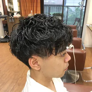 ショート パーマ メンズ 平賀 誠也のヘアスタイル