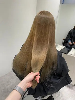 カラー 杉谷 知怜のヘアスタイル