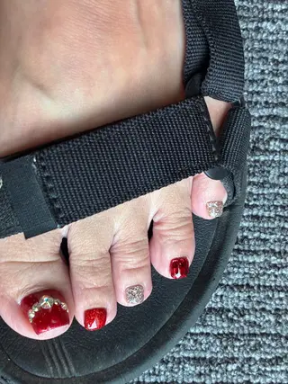 ネイル 13日3980円‼️ マグもデザインも◎のネイルデザイン