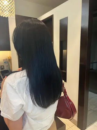 ロング サロンドボーテレイ所属・タナカ Tanakaのヘアスタイル