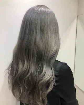 ロング カラー 女性リピ90%🍨 🩷佐藤みずきのヘアスタイル