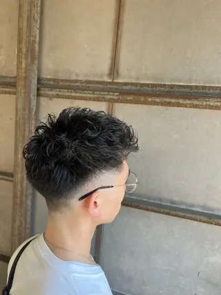 ショート パーマ メンズ MIRUCO by KURAKU所属・⭐️ハイトーンカラー ⭐️メンズパーマ達成のヘアスタイル
