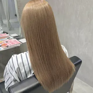 セミロング 坂本 璃里杏のヘアスタイル