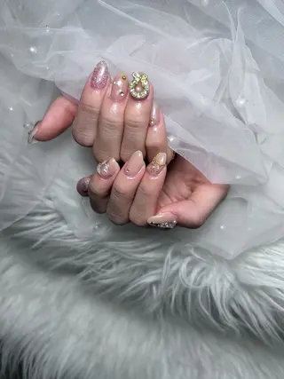 ネイル 🌈 Laule'aのネイルデザイン