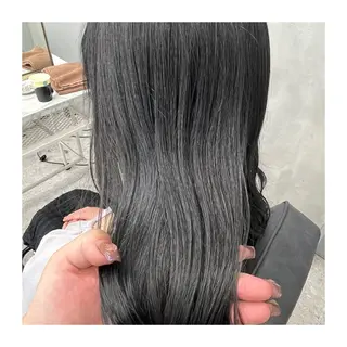 セミロング 🩶韓国艶髪🇰🇷 下本夕綺のヘアスタイル