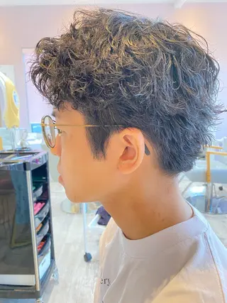 ショート パーマ メンズ 森 亮輔のヘアスタイル