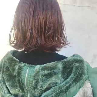 ミディアム カラー ヤスドミ ケイスケのヘアスタイル
