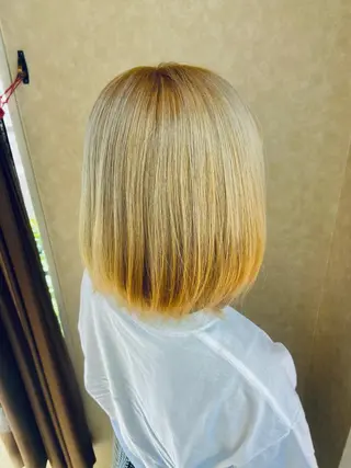 ミディアム カラー 小林 亜紀のヘアスタイル