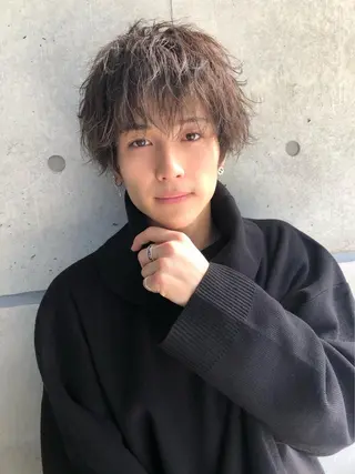 ショート カラー パーマ メンズ 赤み消し🌿 透明感カラー🫧のヘアスタイル