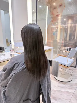 ロング 幕内 梨乃亜のヘアスタイル