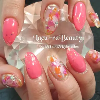 ネイル 小顔と腸の専門店 ラクーラビューティのエステ・リラクイメージ