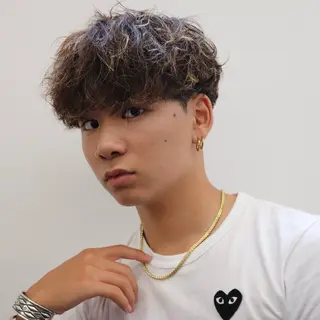 カラー パーマ メンズ 安達 脩人のヘアスタイル