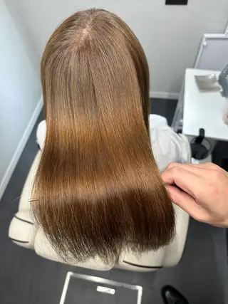 セミロング カラー パーマ 【美髪特化 髪質改善サイトウ】のヘアスタイル