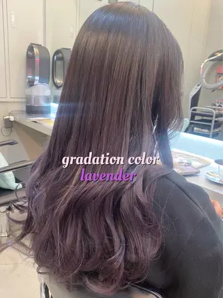 ロング カラー 岡野 静華のヘアスタイル