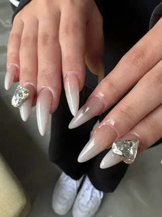 ネイル EYE & NAIL salon “ N “所属・“N” Yunaのネイルデザイン