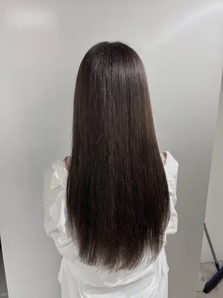 セミロング ベージュ/グレージュ 🧸あやか/表参道のヘアスタイル