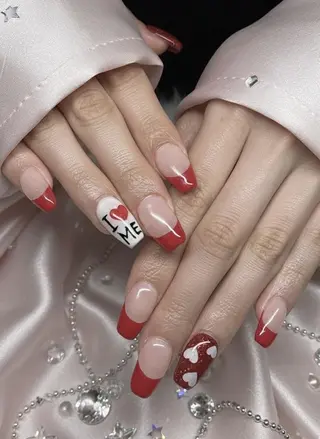 ネイル 24時間営業 UNABOMBAのネイルデザイン