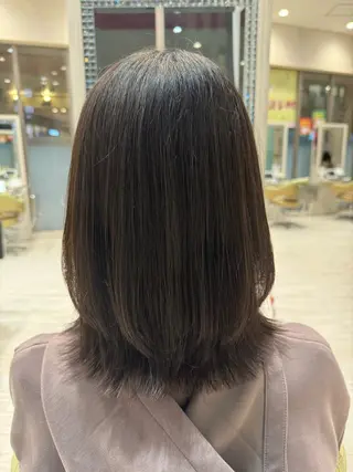 ミディアム 松尾 怜奈のヘアスタイル
