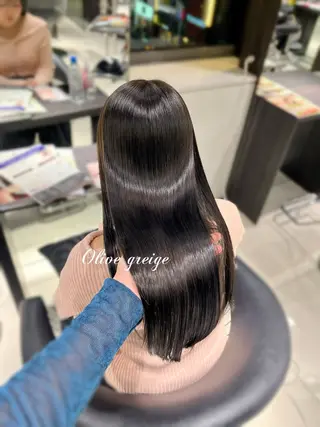 ロング レイヤー×艶髪🤎. 𝜗𝜚hitomiのヘアスタイル