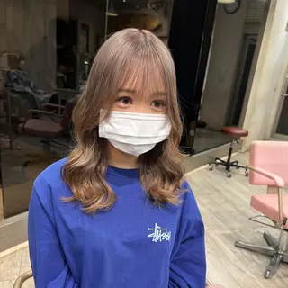 セミロング カラー モテ髪×トレンド💕 小顔レイヤー 金井のヘアスタイル