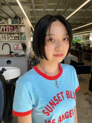 ショート カラー 似合わせカット レイヤー/ボブのヘアスタイル