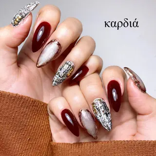 ネイル καρδιά -ｶﾙﾃﾞｨｱ-のネイルデザイン