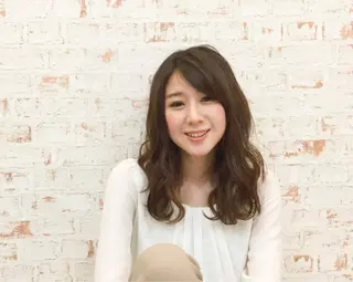 セミロング カラー KAIzen. tomoのヘアスタイル